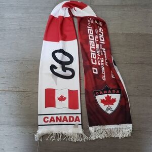 O Canada 2010 Tassel Bottom Scarf